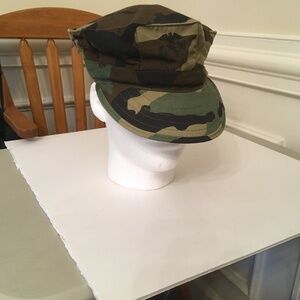 US Woodland Camo Marine Corps Utility Cap w Emblem -- Size XL